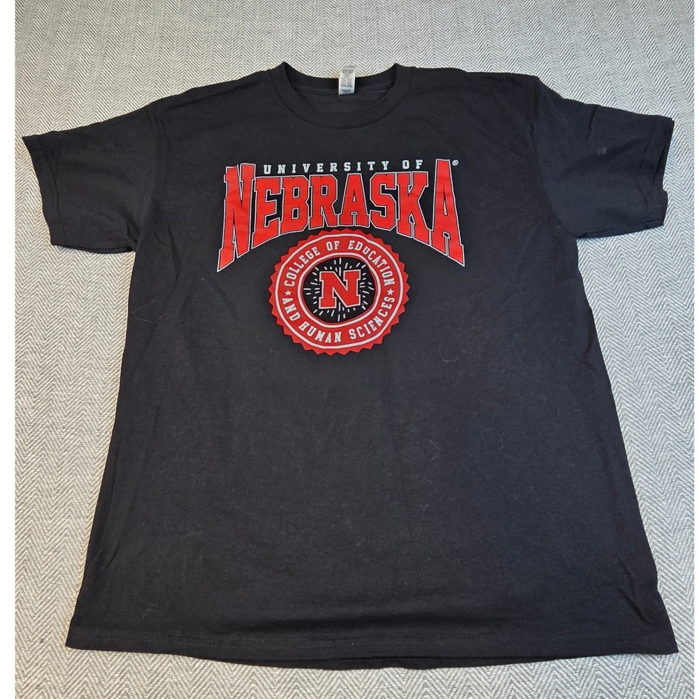 Gildan University of Nebraska College of Education Human Sciences T-Shirt Large